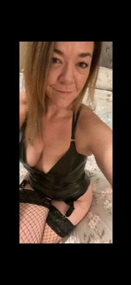 Minx35 OnlyFans Profile Minx35 OnlyFans creator with exclusive content