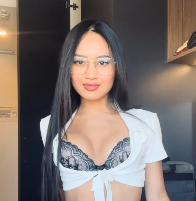 Mira Song - OnlyFans Creator Profile Picture