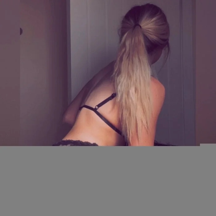 Missblouxvip OnlyFans Creator Missblouxvip OnlyFans petite creator