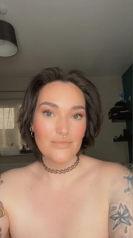 Missfayelouise OnlyFans Creator Missfayelouise OnlyFans profile with tattoos and curves.