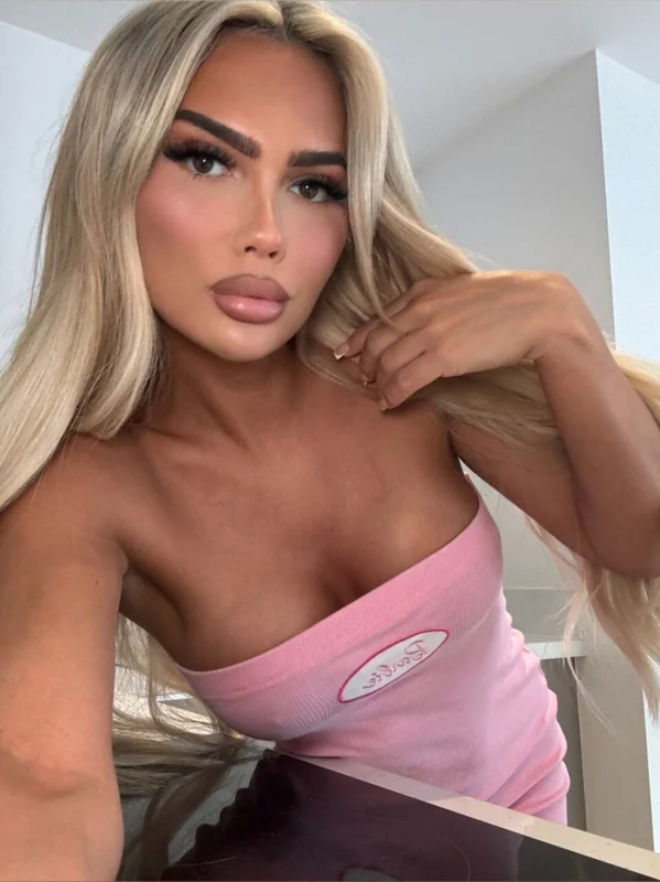 Jasmine on OnlyFans Trans Goddess