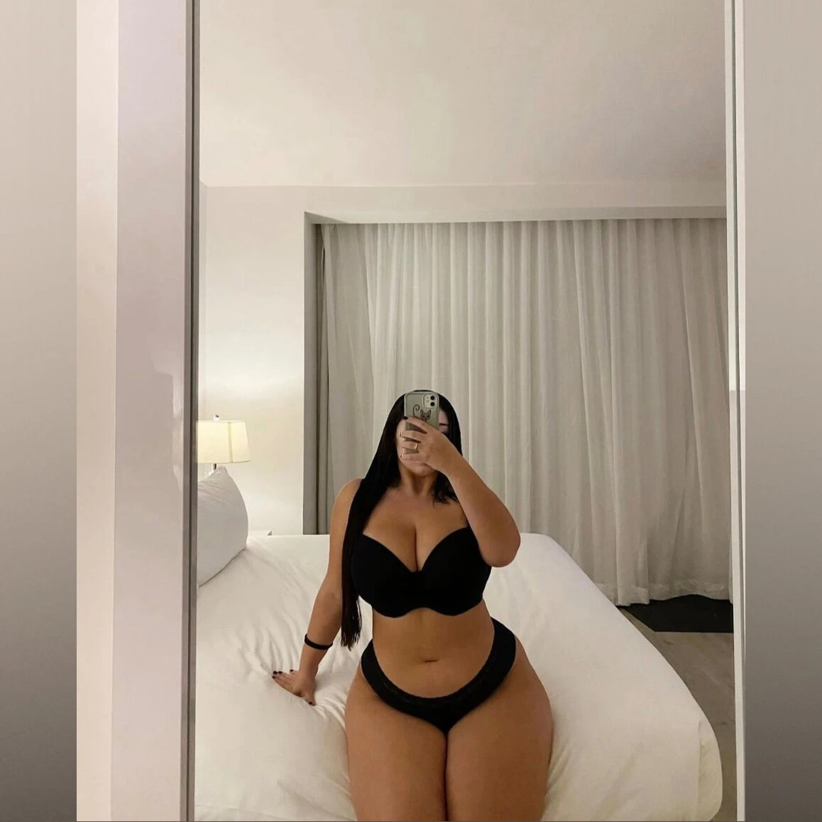 LOLA WHITE - OnlyFans Creator Profile Picture