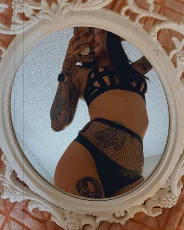 Mispots OnlyFans Creator Mispots OnlyFans tattooed creator
