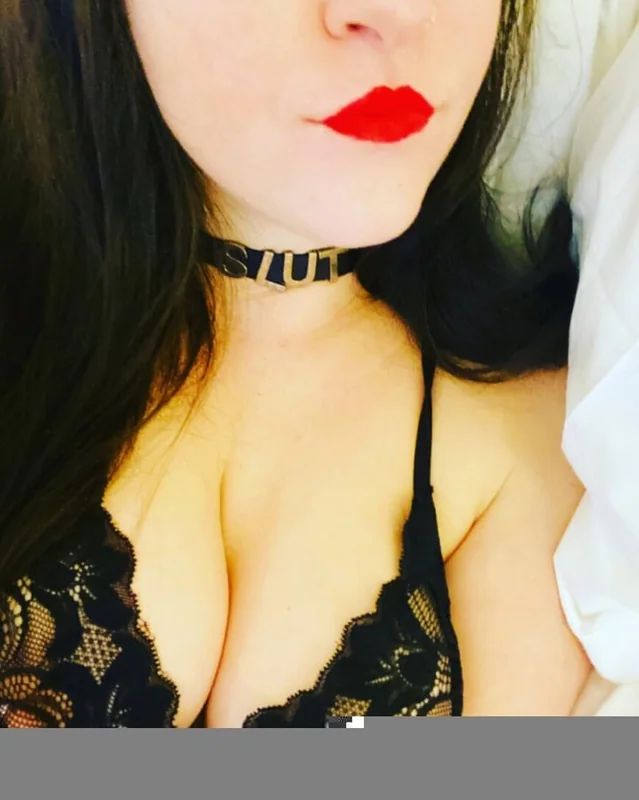 Missq420 OnlyFans Creator Missq420 OnlyFans brunette creator