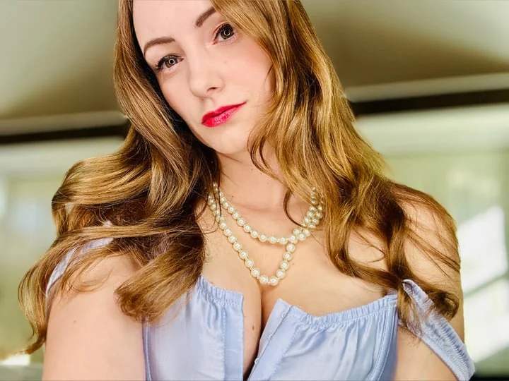 MistressVictoria OnlyFans fit and all natural