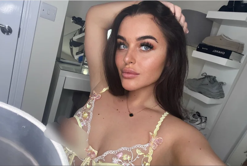 MIYA OnlyFans profile