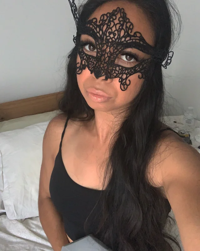 Masked Muscle Mom OnlyFans Content Masked Muscle Mom β‘ π² β OnlyFans creator with muscle