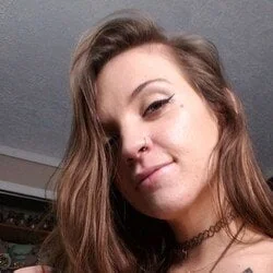 Molly Simons - OnlyFans Creator Profile Picture