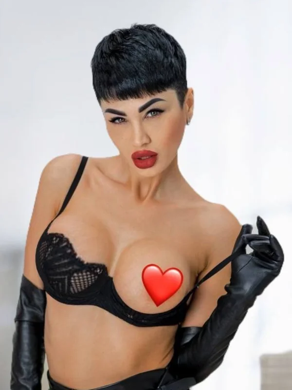 Yummy Mommy OnlyFans profile