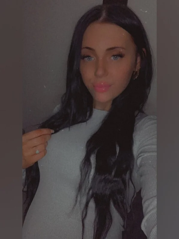 Monicaniven23 OnlyFans Profile Monicaniven23 OnlyFans creator from Aberdeen