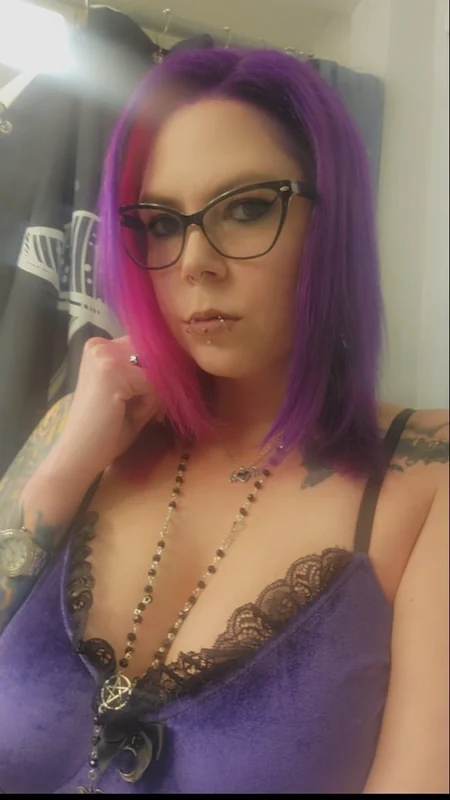 Morticia666 OnlyFans Profile Picture Morticia666 OnlyFans big titty goth girl
