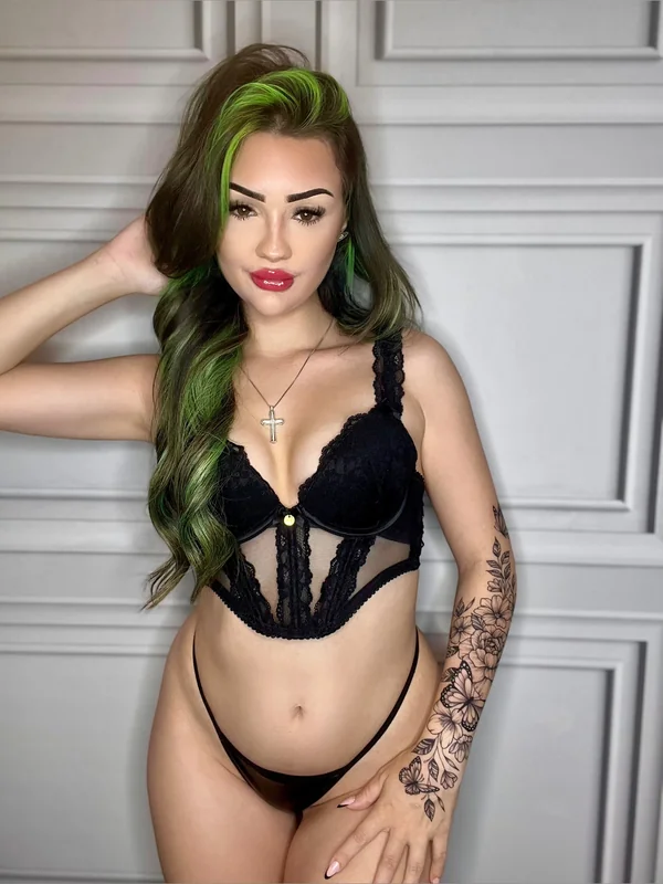 Soph OnlyFans profile