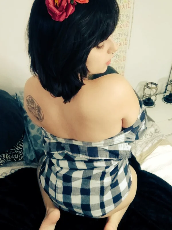 Naia98 OnlyFans Creator Naia98 OnlyFans erotic photography creator