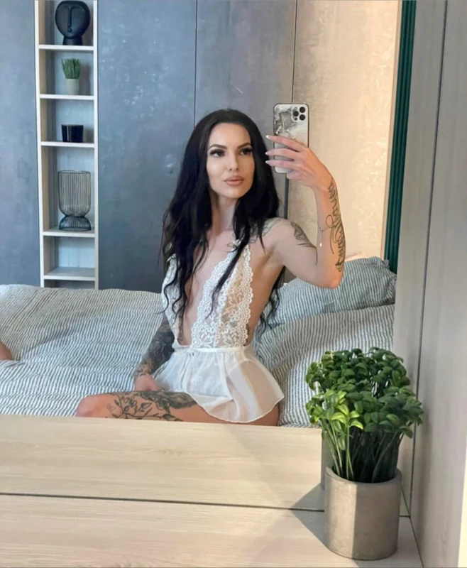Natalie OnlyFans creator with intimate content