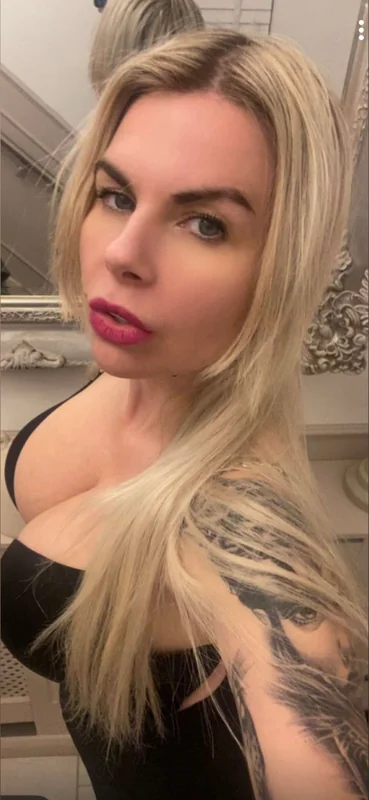 Natalie Dubois OnlyFans profile