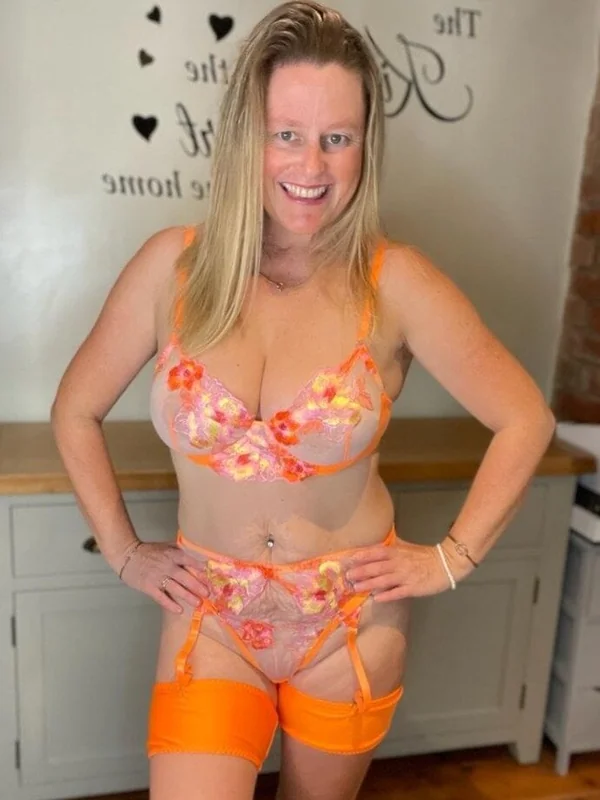 Mrs Marie x - OnlyFans Creator Profile Picture