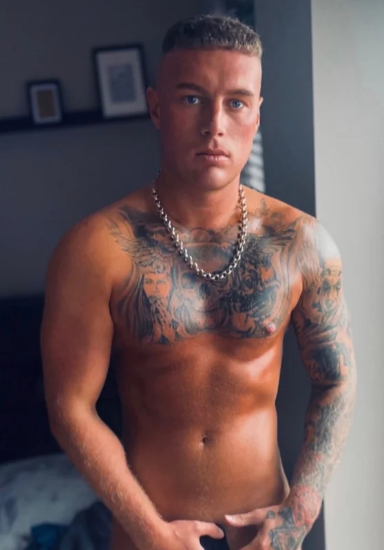 Nebuilder OnlyFans Creator Nebuilder OnlyFans creator with exclusive content