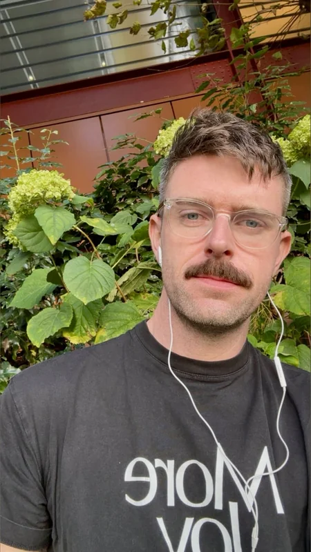 Nicemoustache OnlyFans male creator
