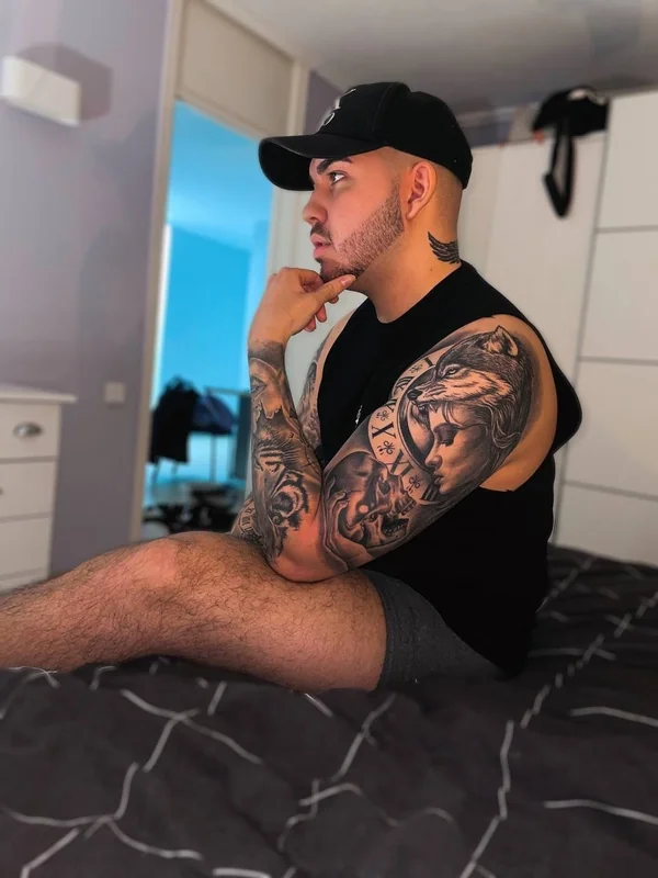 Nickstonefree OnlyFans creator with exclusive content