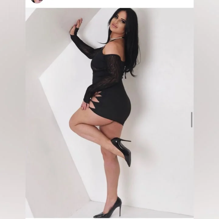 Nicola kiss OnlyFans profile