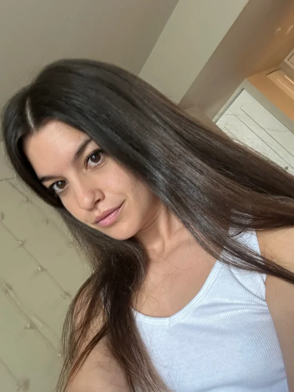 Nicoleskirtsfree on OnlyFans cute trampoline girl