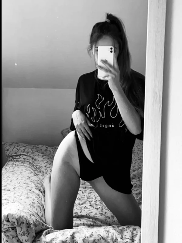 Nicole OnlyFans Profile Nicole OnlyFans creator with custom content