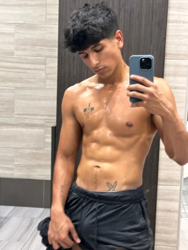Noah Foxxx Exclusive OnlyFans Model Noah Foxxx OnlyFans Exclusive Model