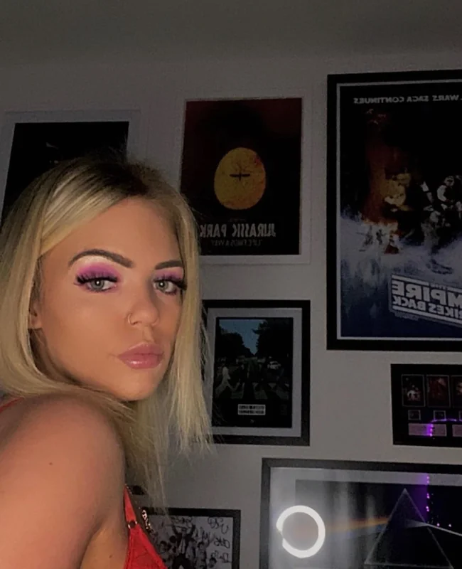 Ree OnlyFans Creator Ree notbeccabby OnlyFans secretive vibe creator