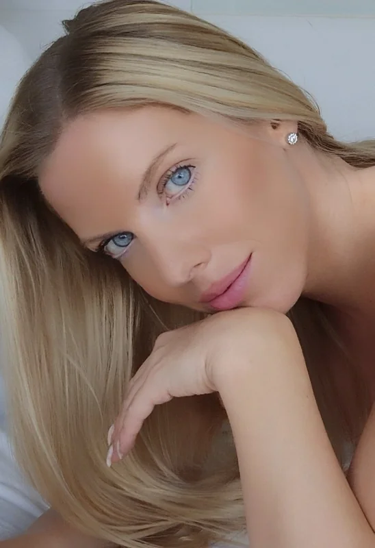 Novaforyou1 - Soft-Sexy Content Creator Novaforyou1 OnlyFans profile picture - Soft tease creator