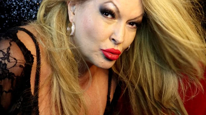 Romi OnlyFans nude erotica model