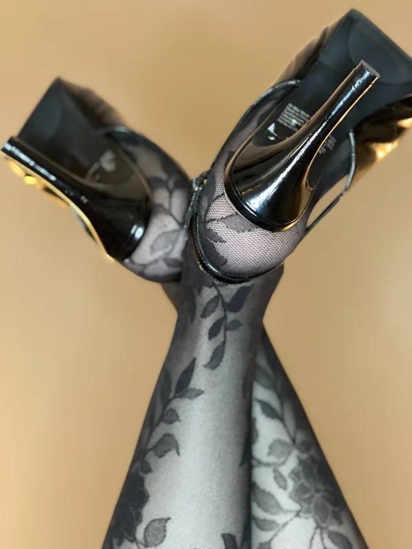 Nylonwife6 OnlyFans Creator in Hosiery Nylonwife6 OnlyFans creator showcasing hosiery
