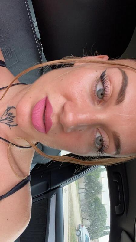 Olivia Misssy OnlyFans creator with exclusive content
