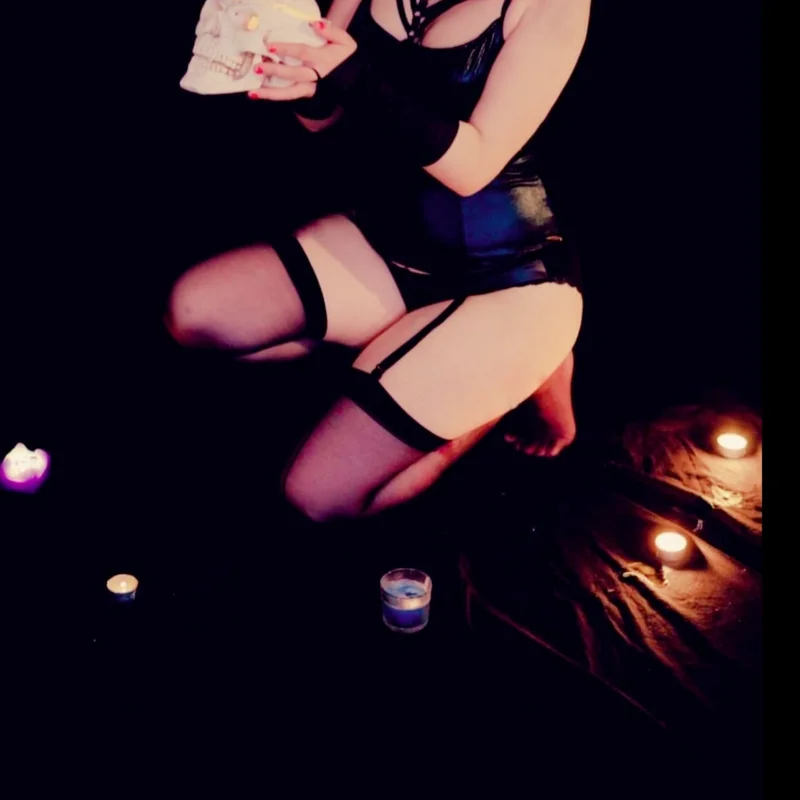 Opheliadarkbloom OnlyFans profile