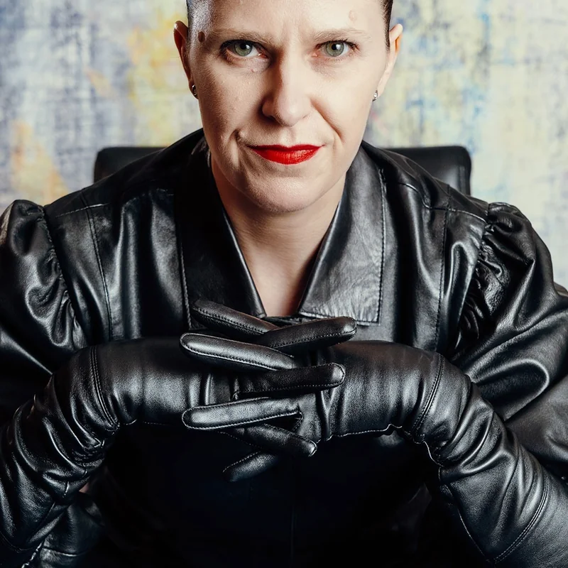 Pandora OnlyFans creator in leather attire