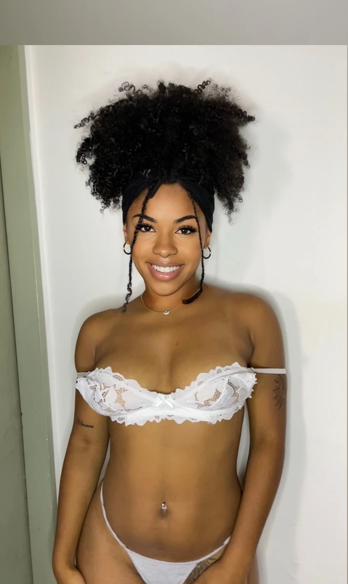 Paola🖤Ebony queen👑 OnlyFans profile