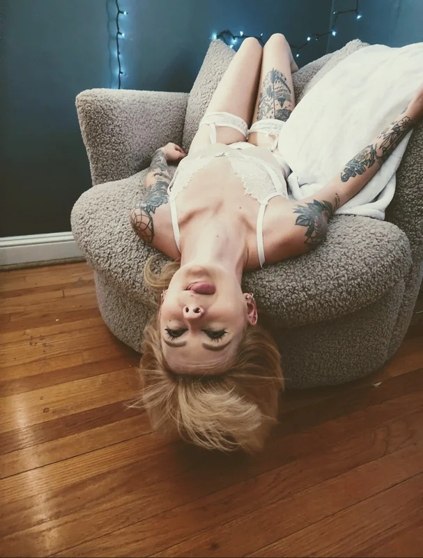 Payton OnlyFans Creator Payton OnlyFans blonde creator