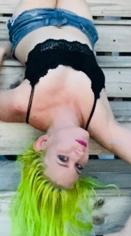 Peaches(Isastonedfruit) - OnlyFans Creator Profile Picture