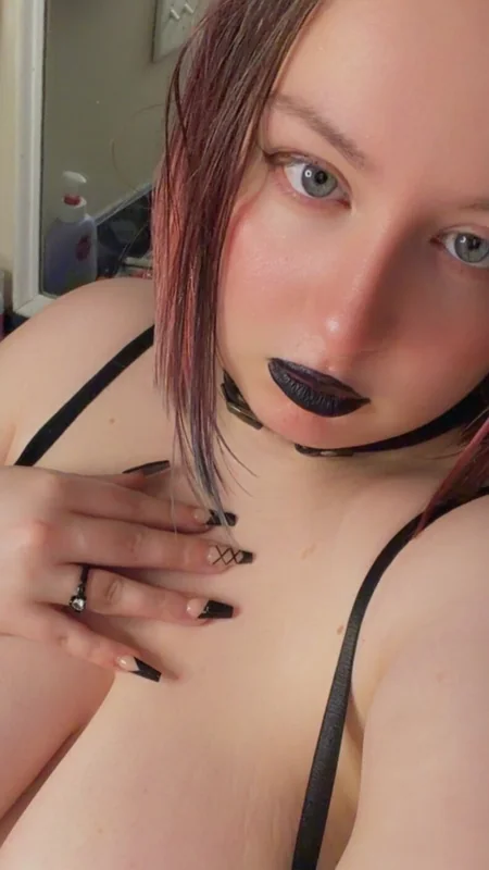 Peaches - Kink Friendly OnlyFans Creator peaches OnlyFans playful content creator