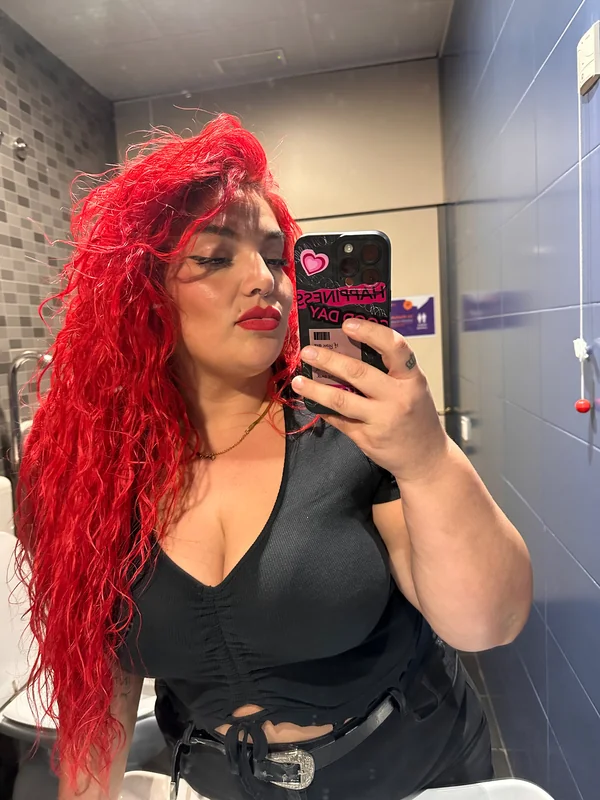 Pelirrojita OnlyFans creator with exclusive content