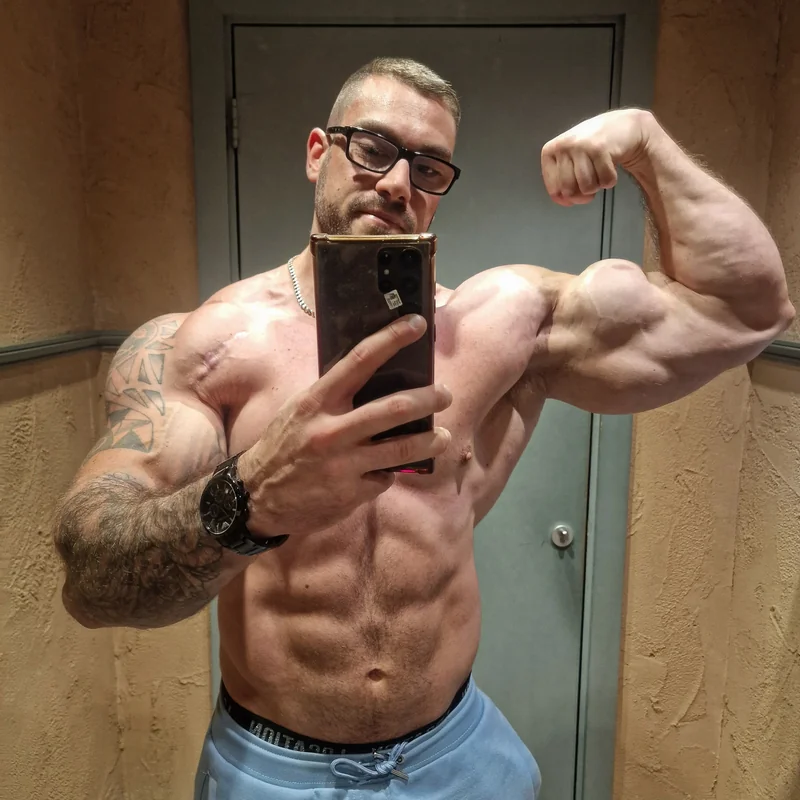 Kent Clark OnlyFans bodybuilder content