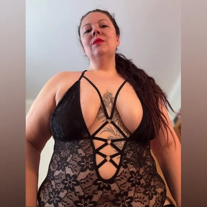 Kneel and worship your Goddess - OnlyFans Creator Profile Picture
