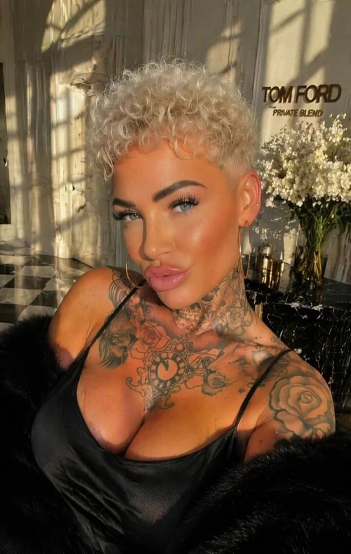Phoenixs66 OnlyFans webcam model