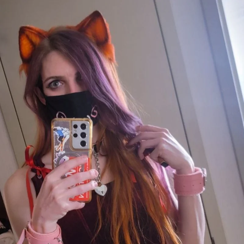 Phoxinsocks OnlyFans profile