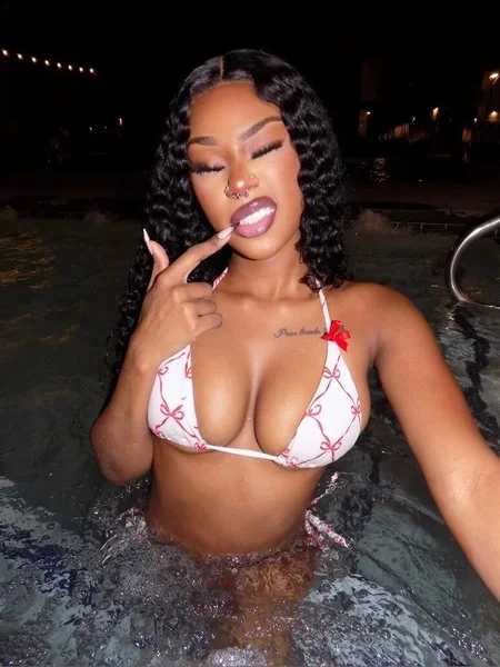 pinkkittymocha OnlyFans Creator pinkkittymocha OnlyFans creator with custom videos