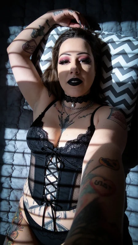 10. 1 6 NO PPV NO PROMO - OnlyFans Creator Profile Picture