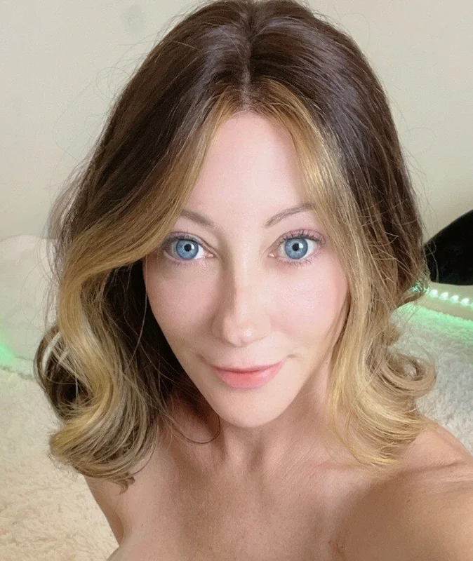 REALMOM NEXT DOOR - OnlyFans Creator Profile Picture