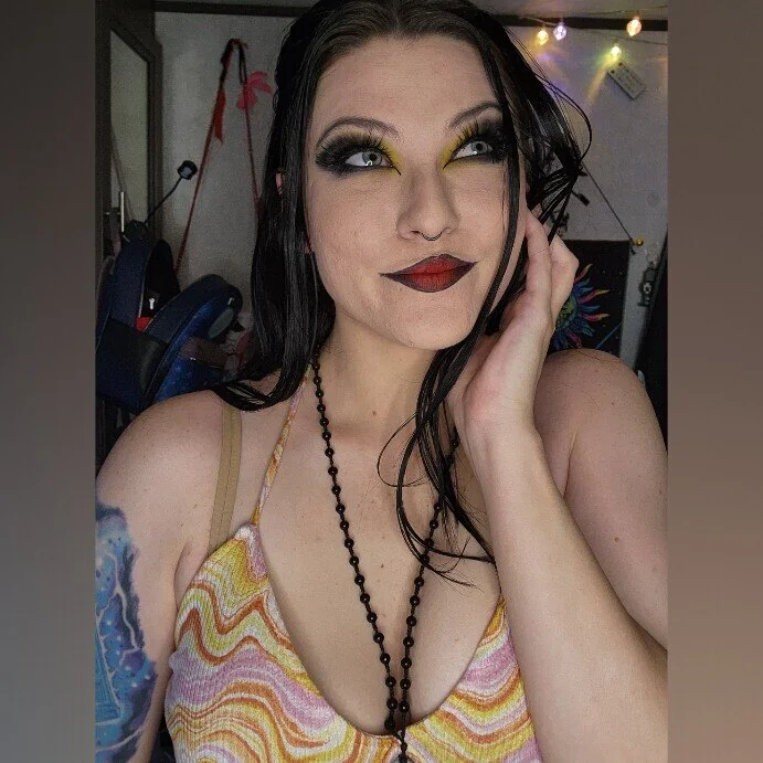 Prettypettsuki OnlyFans profile