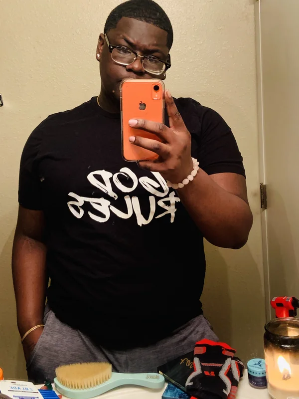 King B 🍯 OnlyFans creator with exclusive content