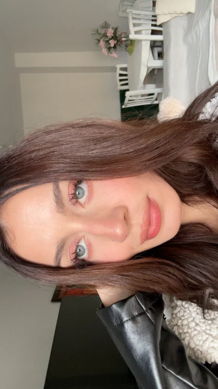 Ariii OnlyFans exclusive profile stunning visuals