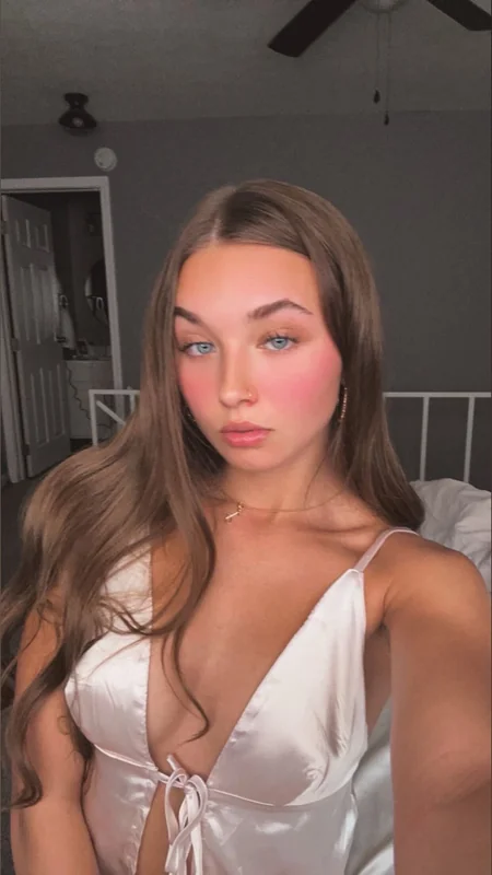 Katie 🍭 OnlyFans petite brunette